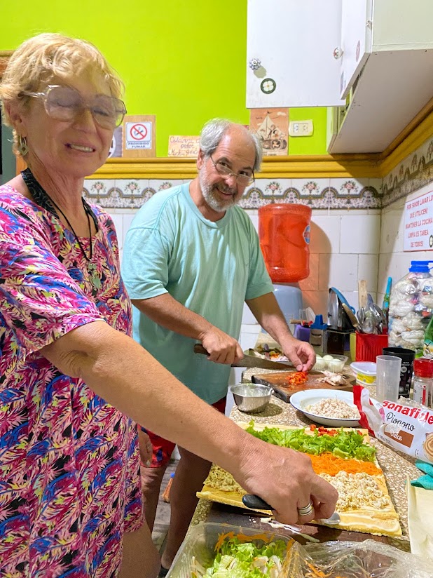 Cama en habitación compartida mixta